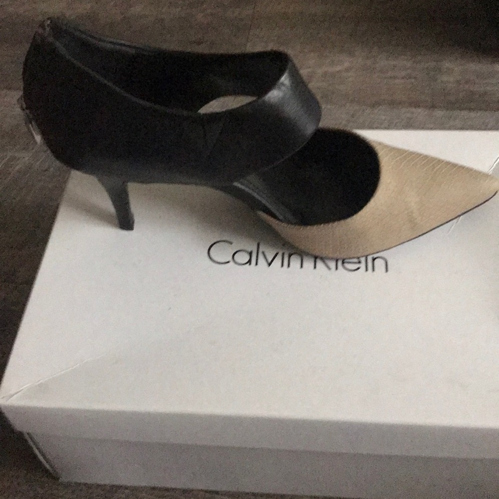 Calvin Klein Mid-Height Pump